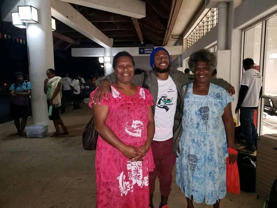 Welcoming workers home at the airport